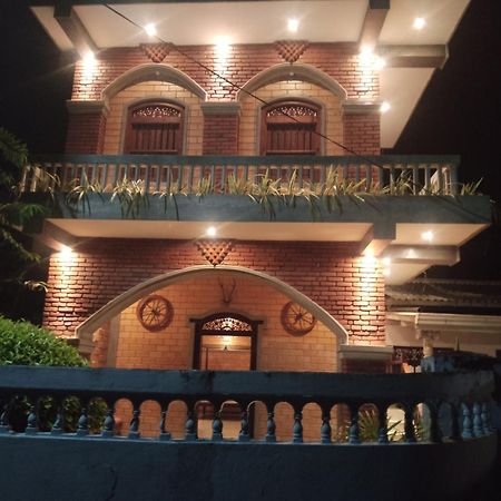 מלון Habaraduwa Central The Brick Wonder מראה חיצוני תמונה