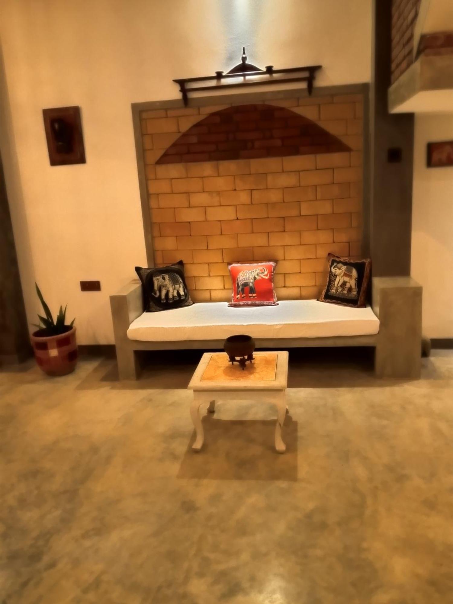 מלון Habaraduwa Central The Brick Wonder מראה חיצוני תמונה